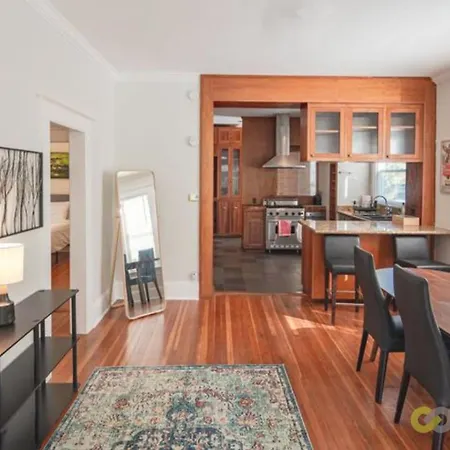 Charming 3Br - Heart Of Seattle Apartment